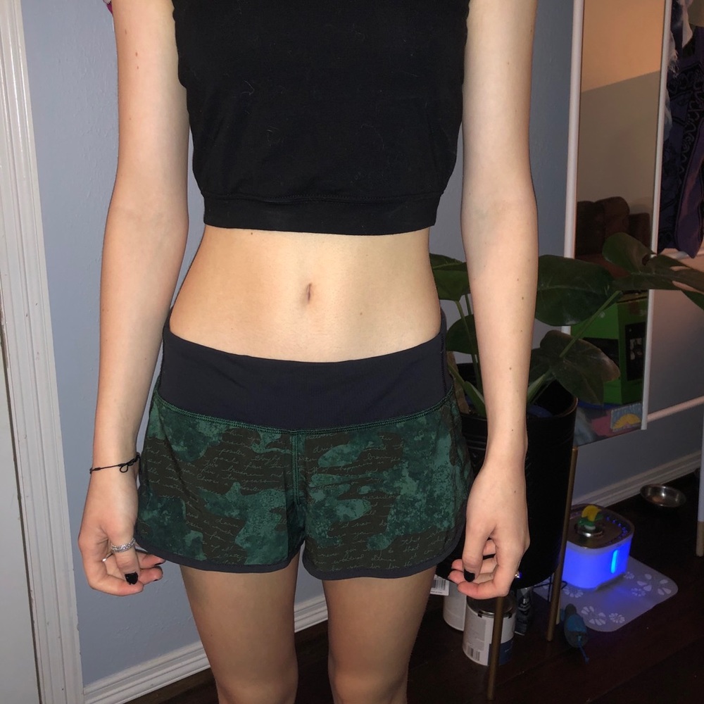 Lululemon Speed Up Short Green Pattern